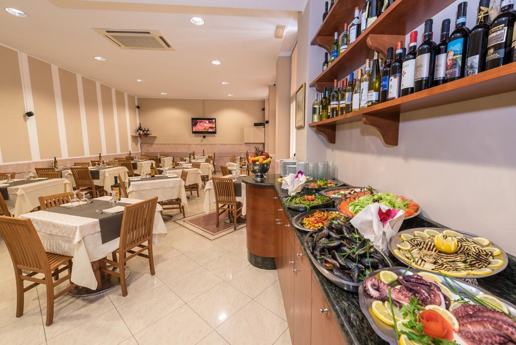 Hotel Santa Maria Finale Ligure Eksteriør billede